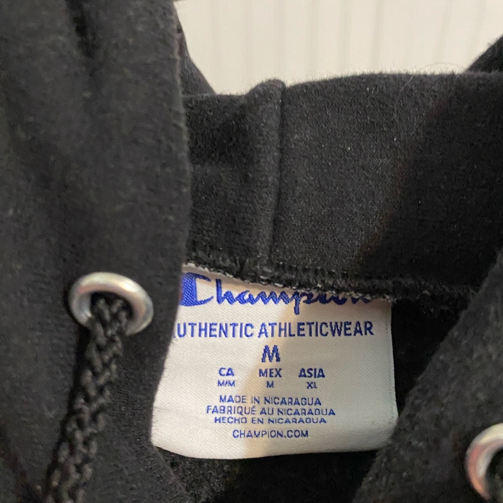 Men’s medium champion hoodie